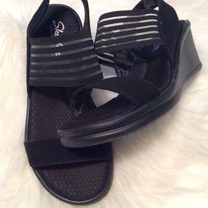Skecher's black dress sandals, size 7 wide